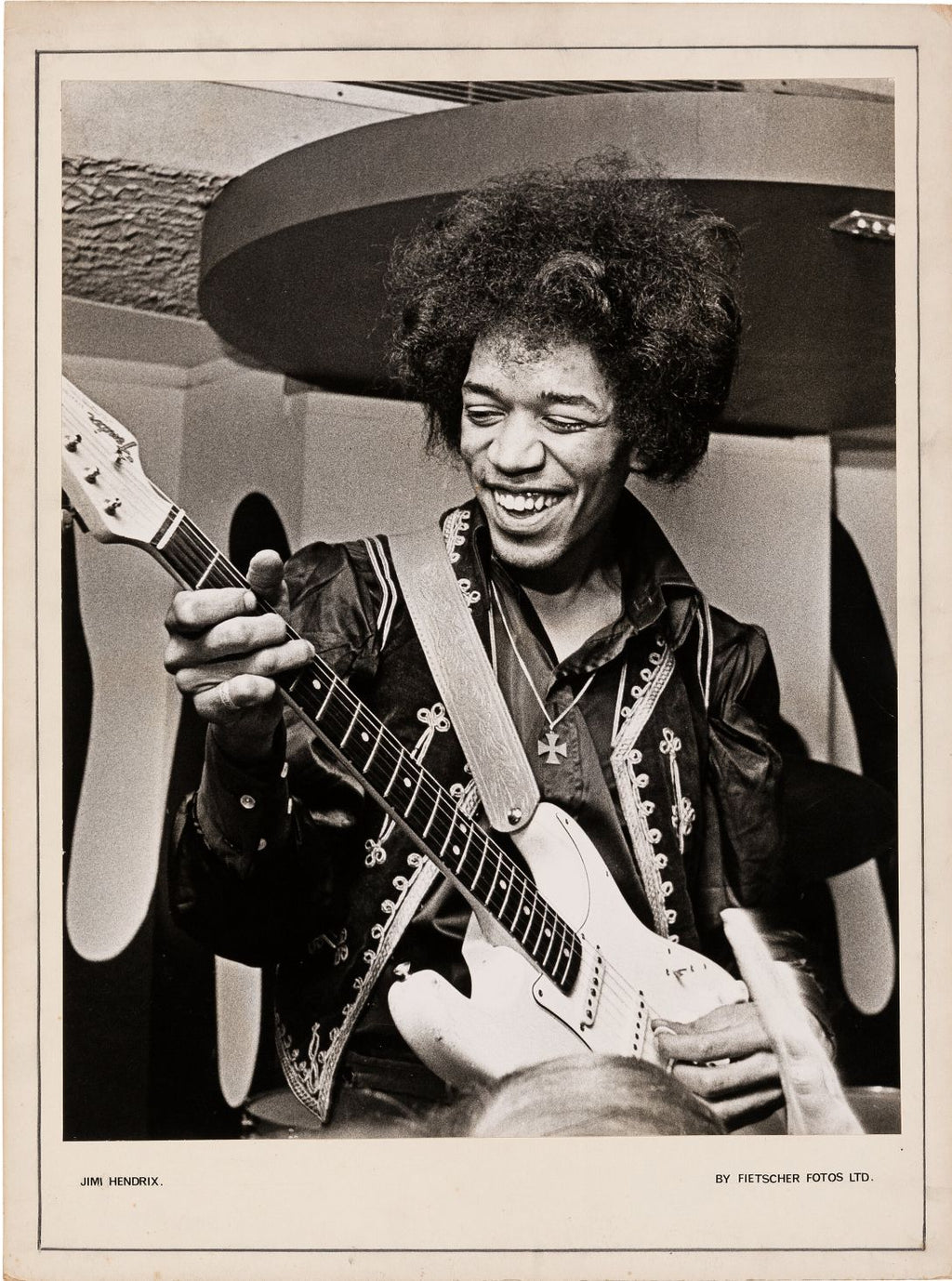 Jimi Hendrix fotografiado – New Cellar Club, 1967